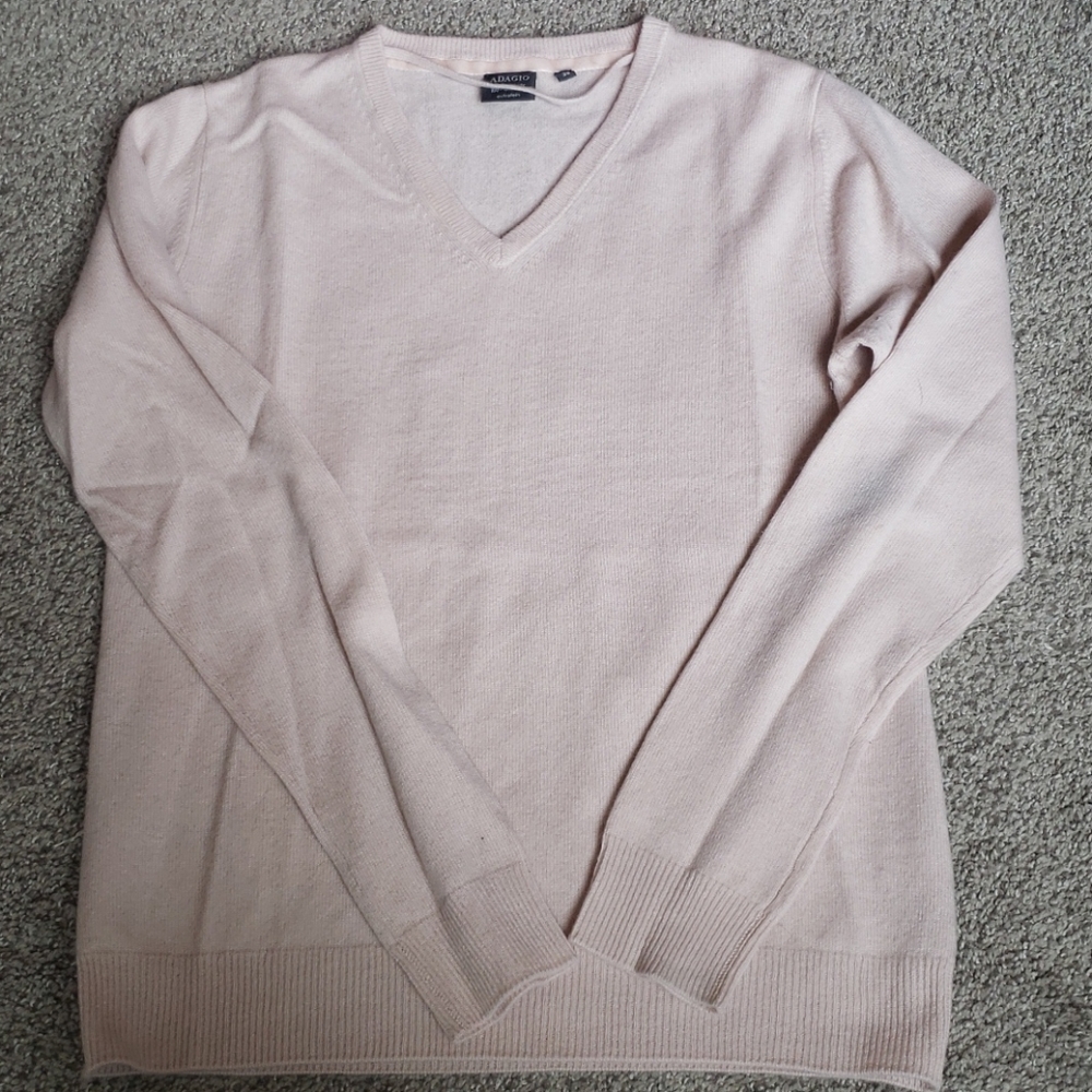 100% Cashmere sweater